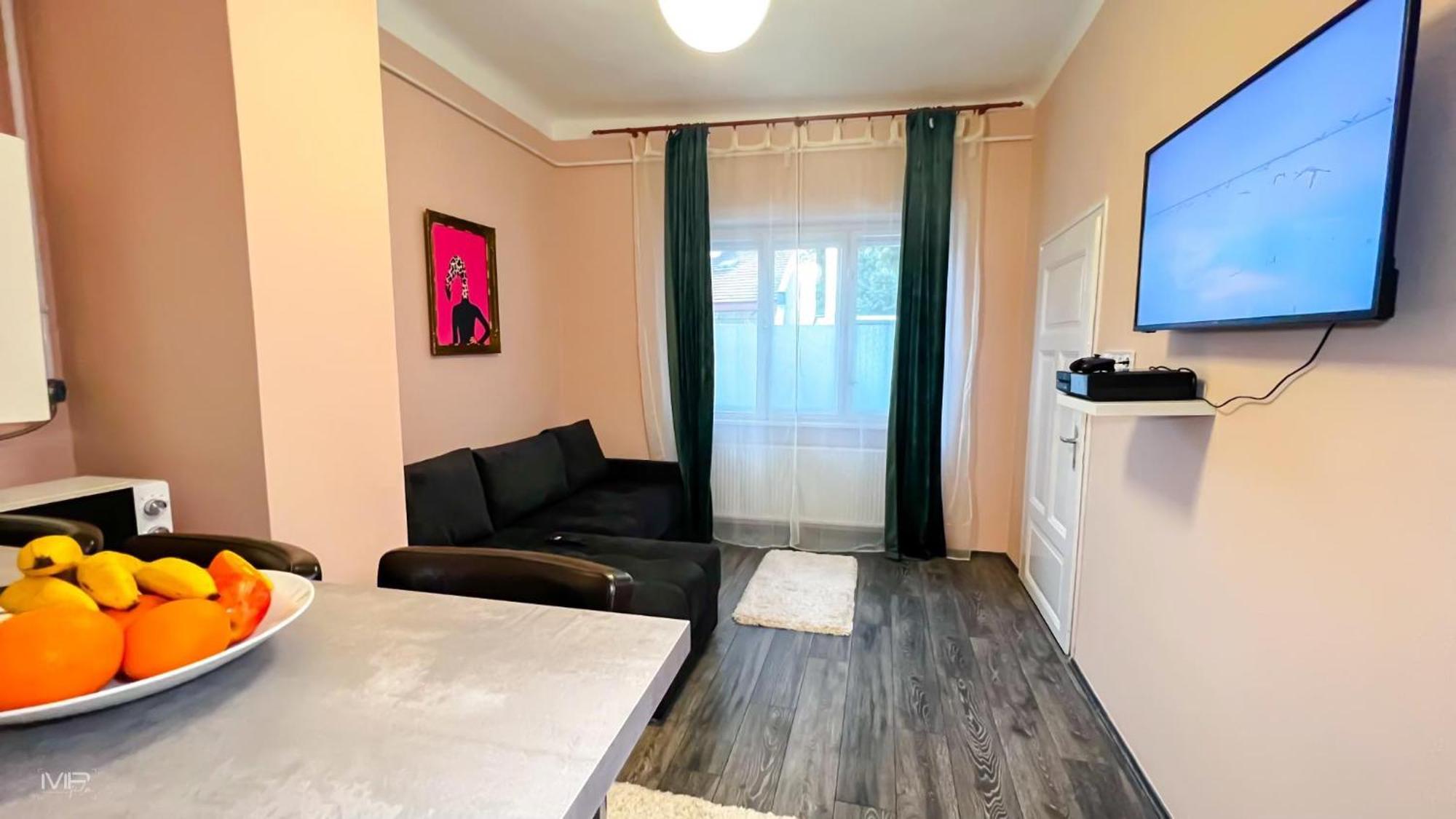 Flamingo Rezidencia Apartman Erlau Exterior foto